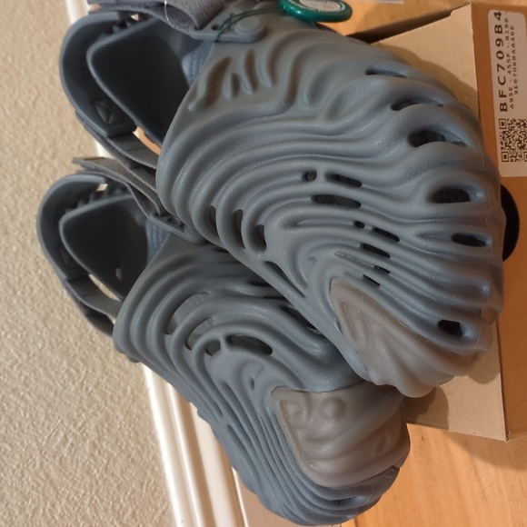 Brand New in box Salehe Bembury   x the pollex clog Niagra gray crocs - Picture 2 of 6